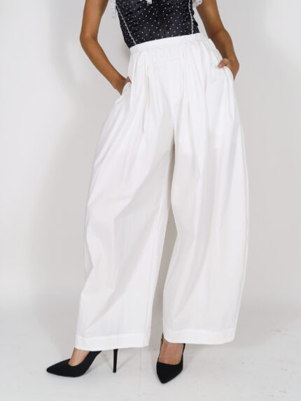 The White Pants - Imagen 2