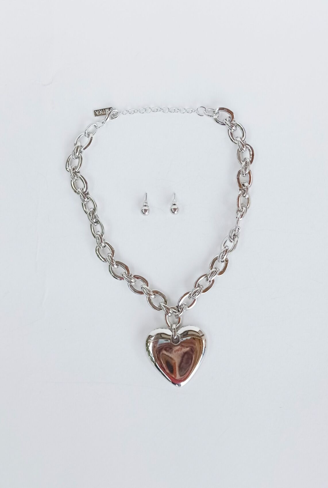 JPEG-image-DFF16F4AA7CB-1-1-scaled-2.jpeg Silver Heart - Imagen 1
